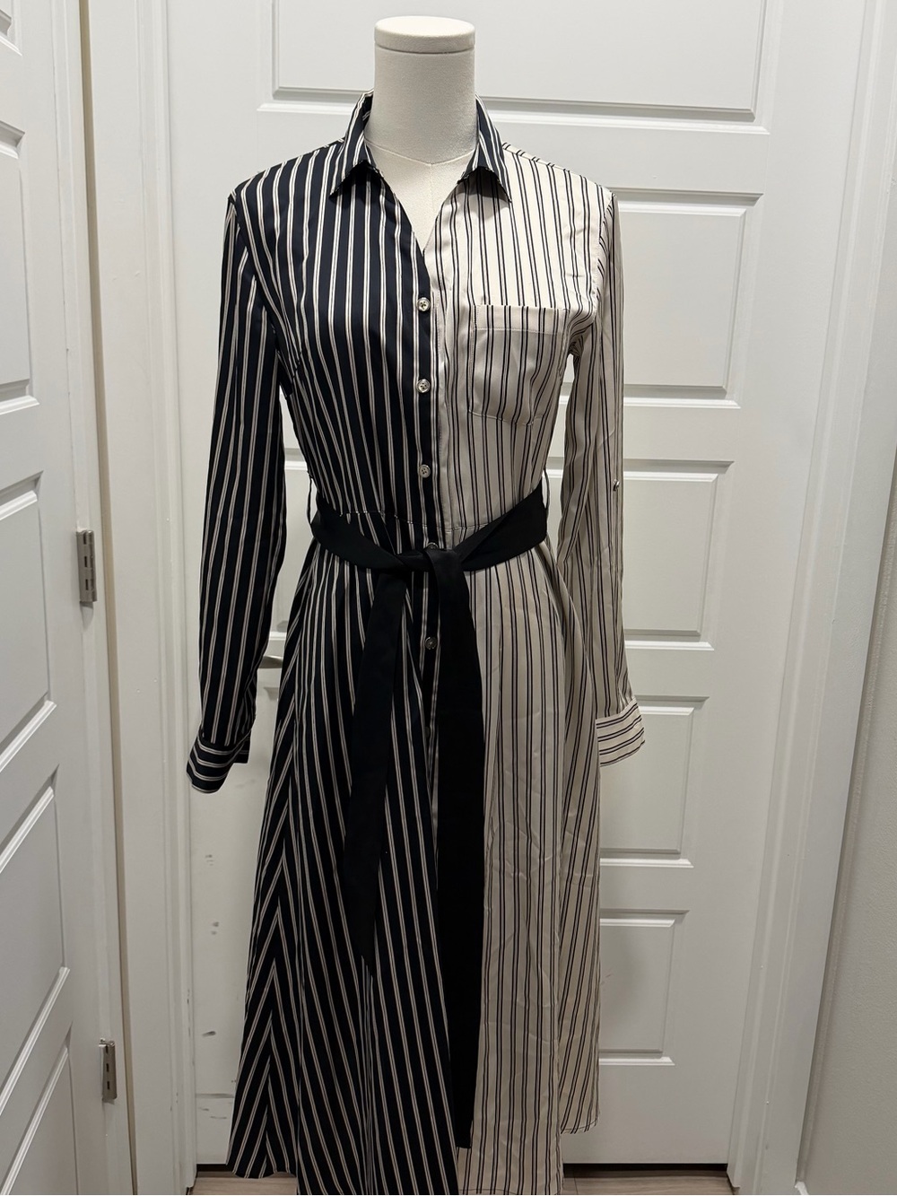 Two-Tone Striped Long Sleeve Shirt Dress with Waist Tie Black & White w/Pockets - Picture 2 of 9
